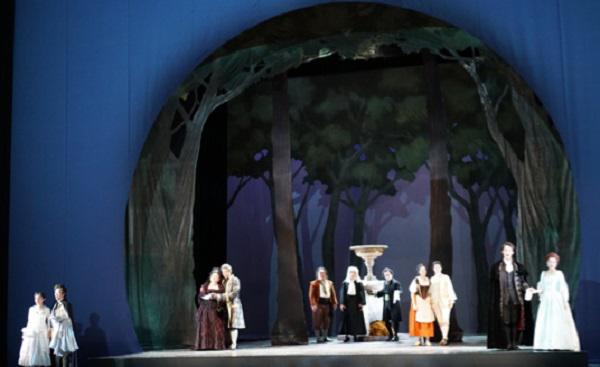 opera_figaro2(600size).jpg